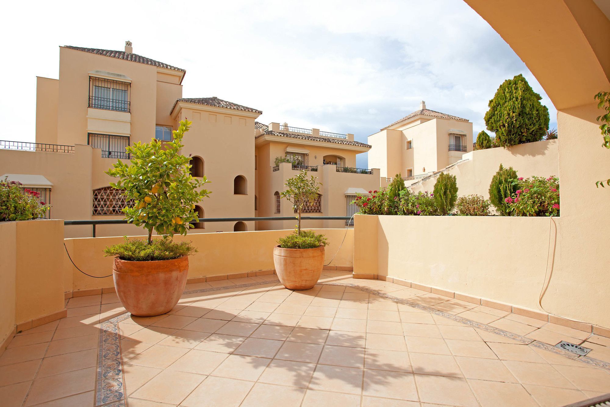 Апартаменты Hacienda Elviria Марбелья Экстерьер фото
